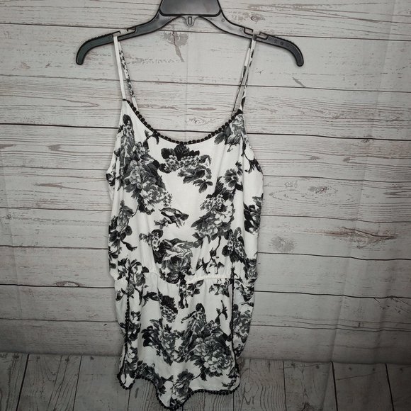 AQUA WOMEN'S SZ LARGE ROMPER